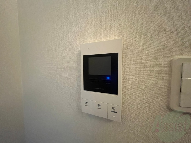 セキュリティ　ＴＶモニター付インターホンです。来客者の顔が見えるので安心！