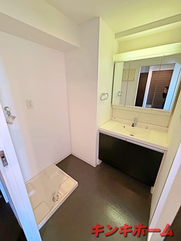 洗面設備　写真は別のお部屋です。※現況優先でお願いします