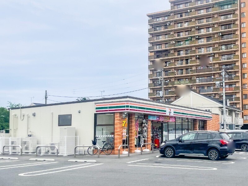 コンビニ　セブン-イレブン玉村上之手店（コンビニ）まで854m