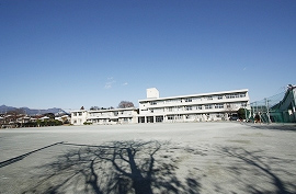 小学校　高崎市立金古小学校（小学校）まで931m