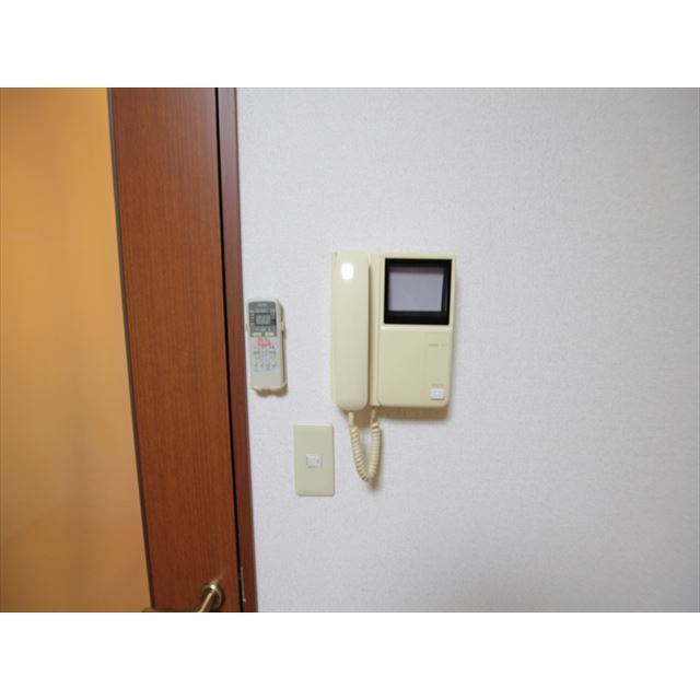 セキュリティ　モニター付きインターホン