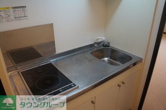 キッチン　設備・仕様は号室により異なる為、現況を優先致します。