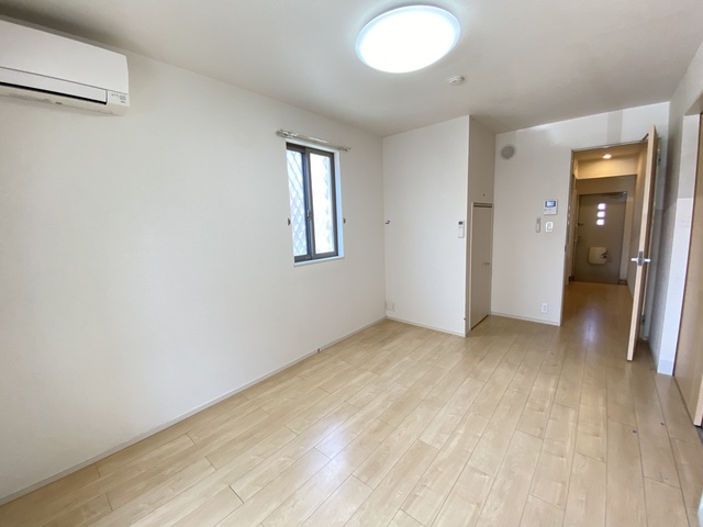 居室・リビング　キッチンとは別部屋が嬉しい洋室７帖。