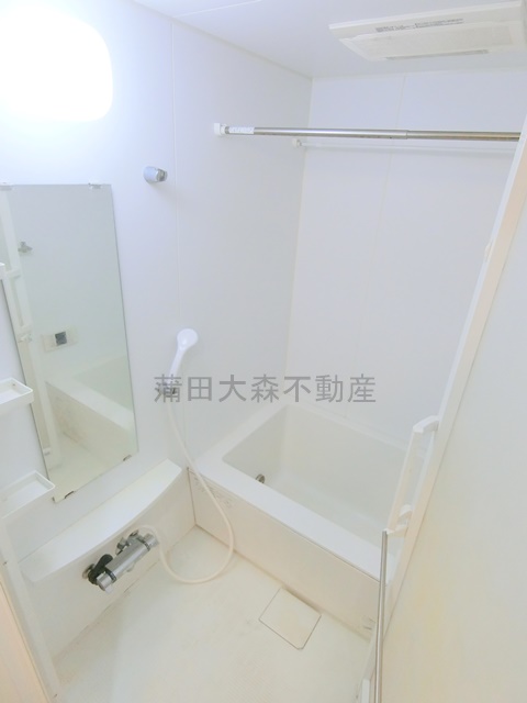 バス・シャワールーム　浴室乾燥機能付きのお風呂