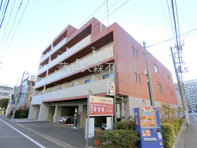 建物外観　2011年4月築　RC鉄筋コンクリート造地上5階建て総戸数5