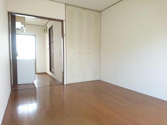 居室・リビング　※別部屋写真