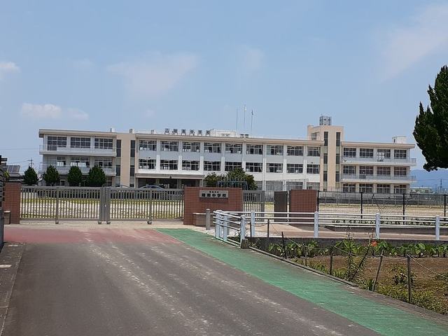中学校　陵南中学校（中学校）まで450m