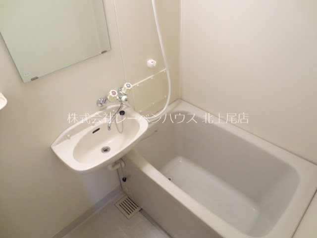 バス・シャワールーム　お問い合わせは048-772-8202