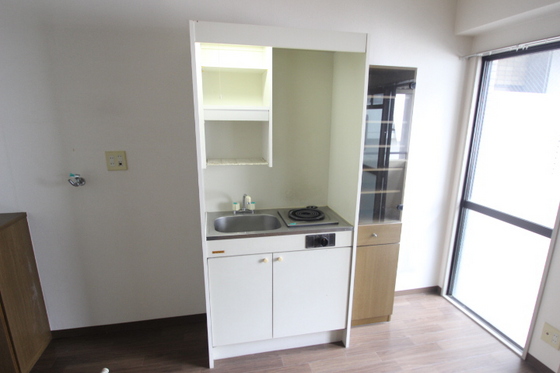キッチン　※別部屋の写真です