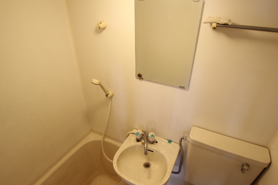 洗面設備　※別部屋の写真です