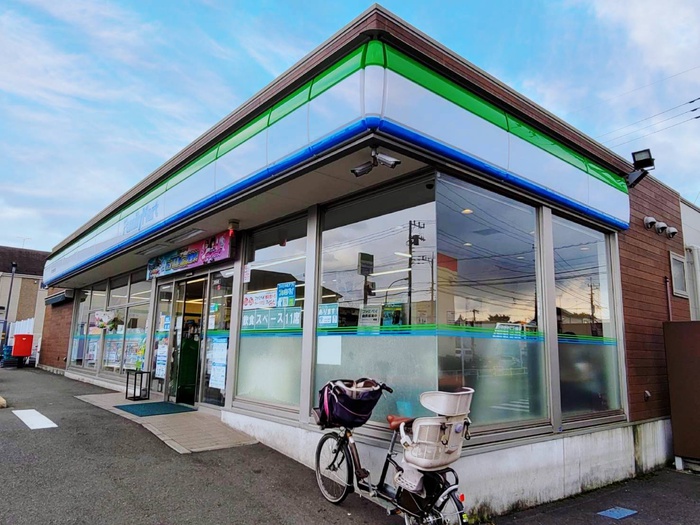 コンビニ　ファミリーマート　東久留米前沢店（コンビニ）まで84m