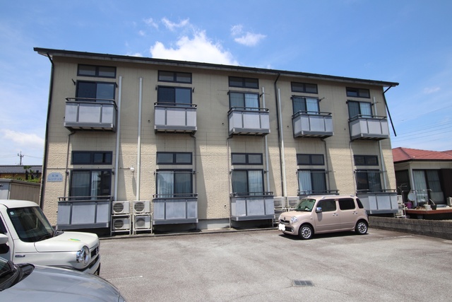 建物外観　☆イオンモール甲府昭和まで徒歩５分の２階建てアパート☆