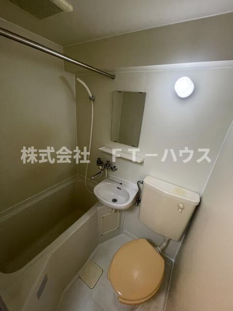 バス・シャワールーム