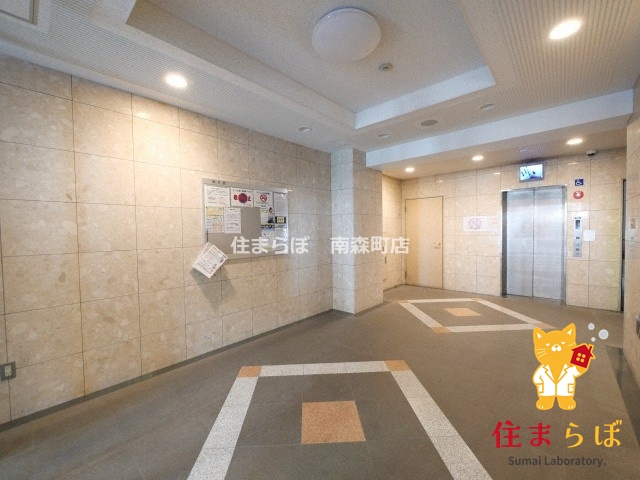 エントランス　共用部の印象も大切に