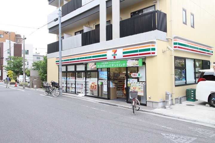 コンビニ　セブンイレブン 荒川東日暮里1丁目店（コンビニ）まで198m