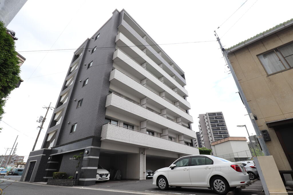 建物外観　駅近オートロック付きマンションです♪