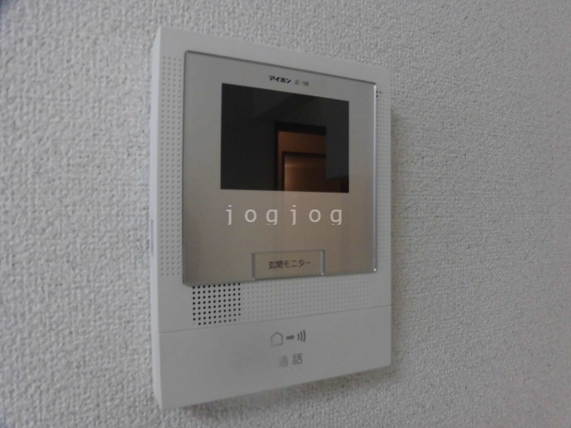 セキュリティ　モニター付きインターホンで来客確認も安心です！