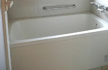 バス・シャワールーム　別部屋の画像を使用しております。