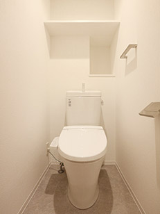 東急大井町線 上野毛駅 徒歩8分 5階建 築7年のトイレ写真