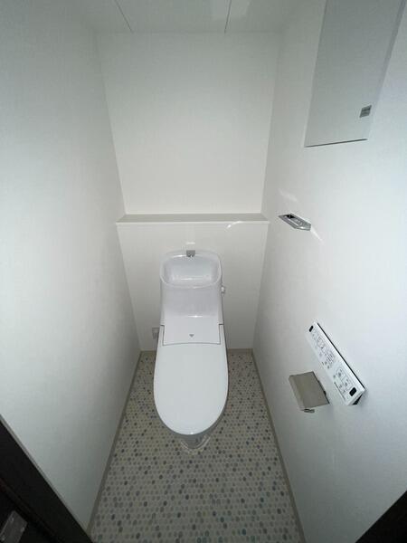 都営大江戸線 両国駅 徒歩9分 12階建 築5年のトイレ写真