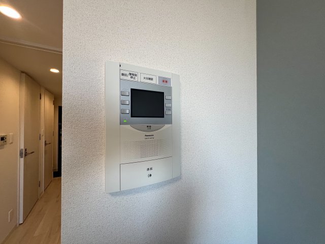 セキュリティ　モニター付きインターホン