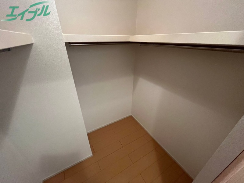 収納　同型参考写真