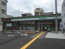 コンビニ　ファミリーマート東田辺三丁目店（コンビニ）まで226m