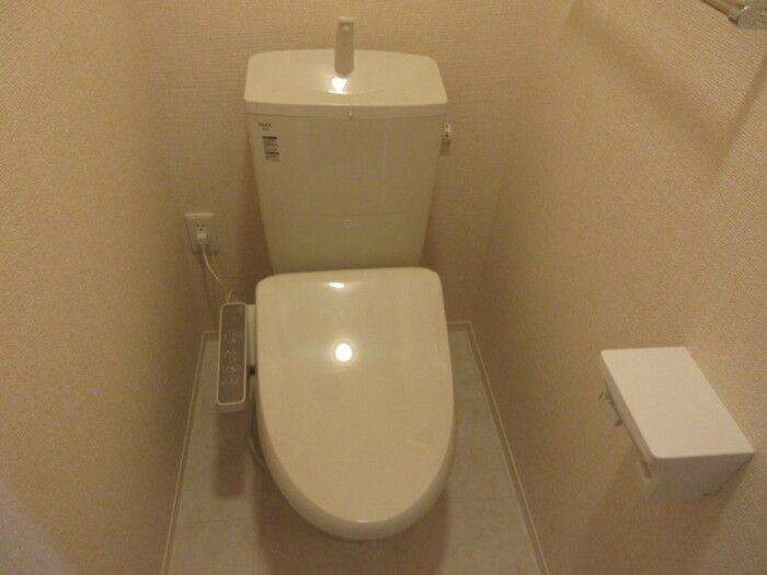 コートミカエルBのトイレ写真