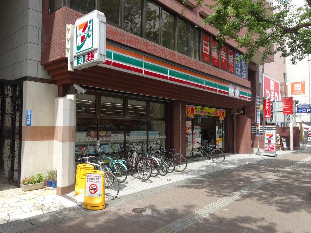 コンビニ　セブンイレブン福岡大名1丁目店（コンビニ）まで152m