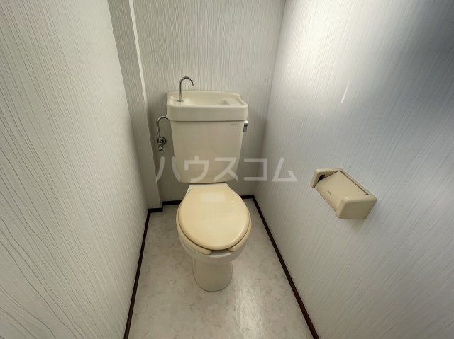 【八千代市下市場のアパートのトイレ】