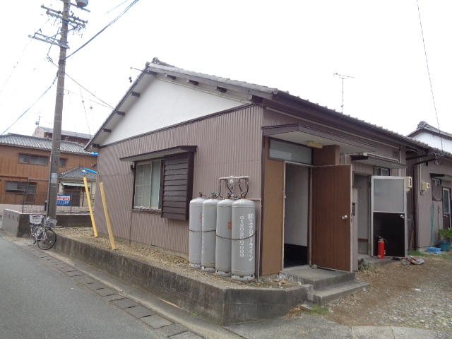 静岡県浜松市中央区若林町（一戸建）の賃貸物件の外観