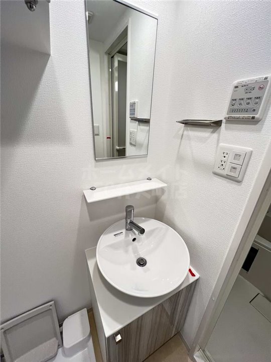 洗面設備　使いやすい洗面所です