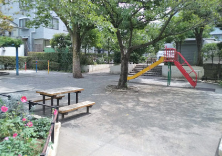 【パシフィックコート中延の公園】