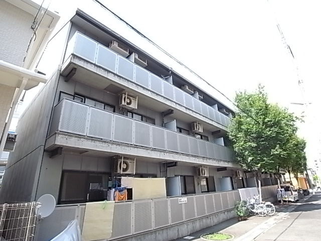 【神戸市東灘区魚崎南町のマンションの建物外観】