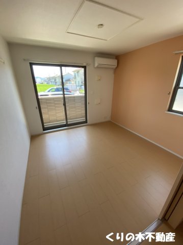 居室・リビング　反転タイプのお部屋の写真です（現況を優先致します）