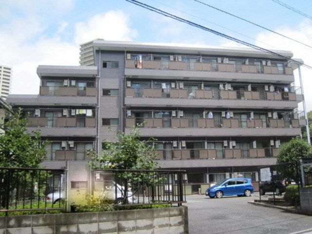 ライブスクエアの建物外観
