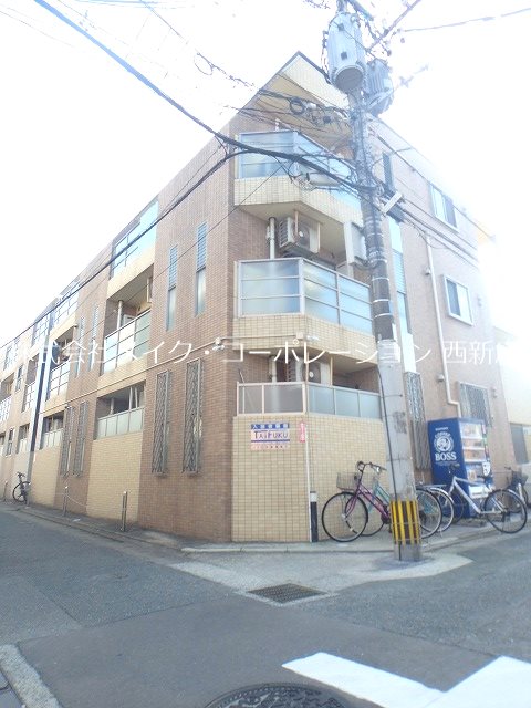 福岡市城南区七隈のアパートの建物外観