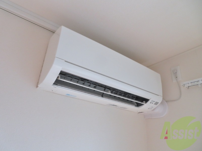 その他設備　エアコンもついているので、寒暖の差が激しい時でも快適ですね。