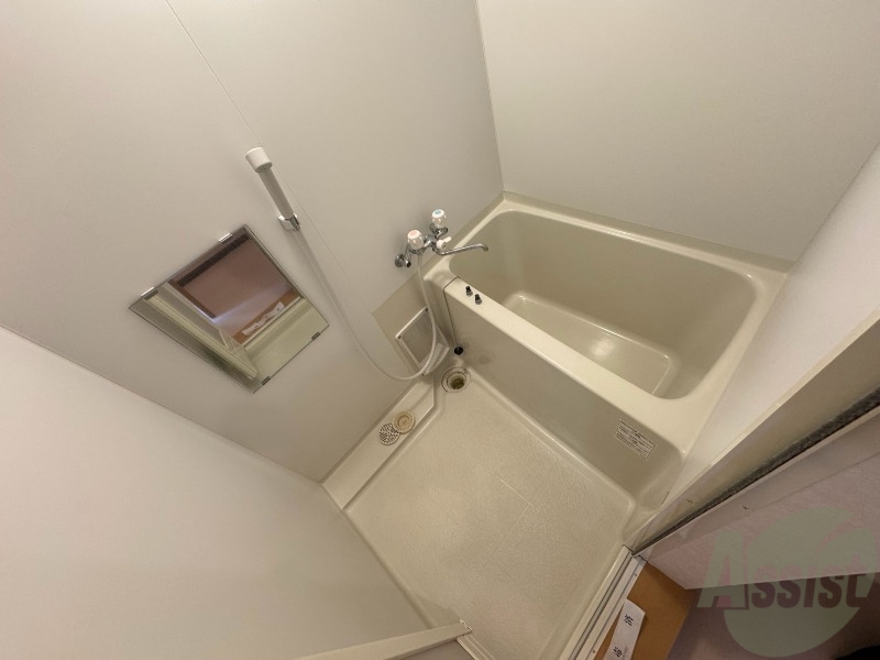 バス・シャワールーム　疲れを癒すには湯船でゆっくりするのが良いですよ。