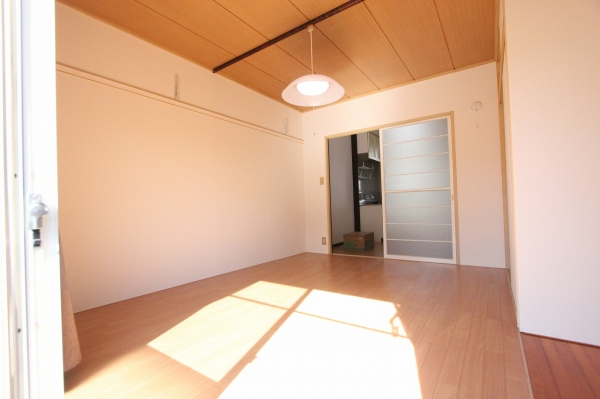 居室・リビング　同間取りタイプ　内観