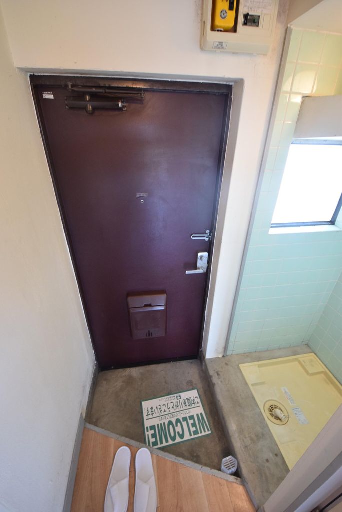 玄関　エントランス