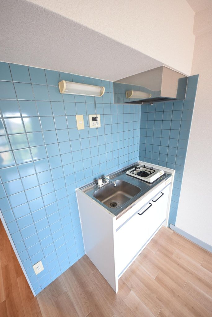 キッチン　バルコニー