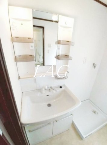 洗面設備　洗面台です。