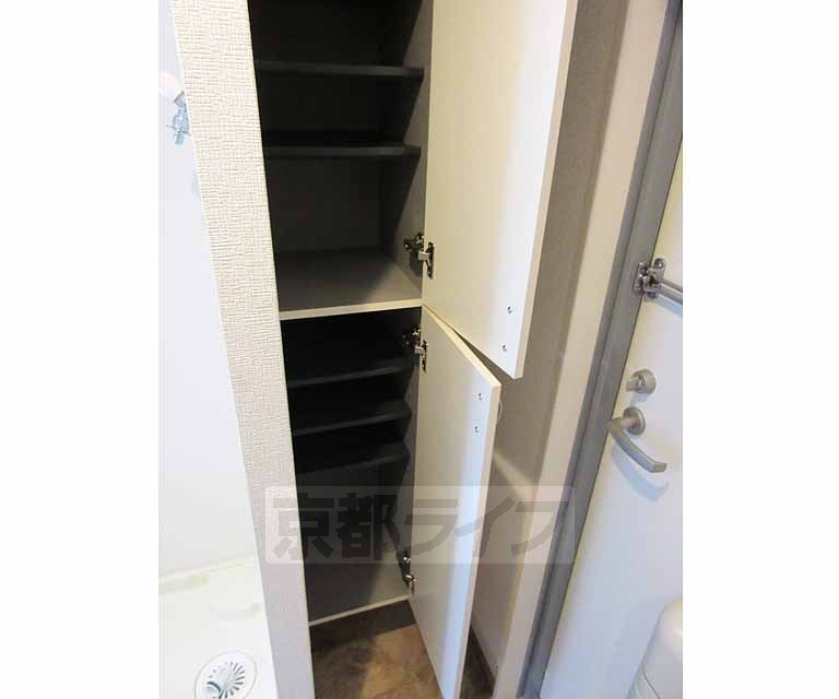 収納　沢山入るシューズボックス