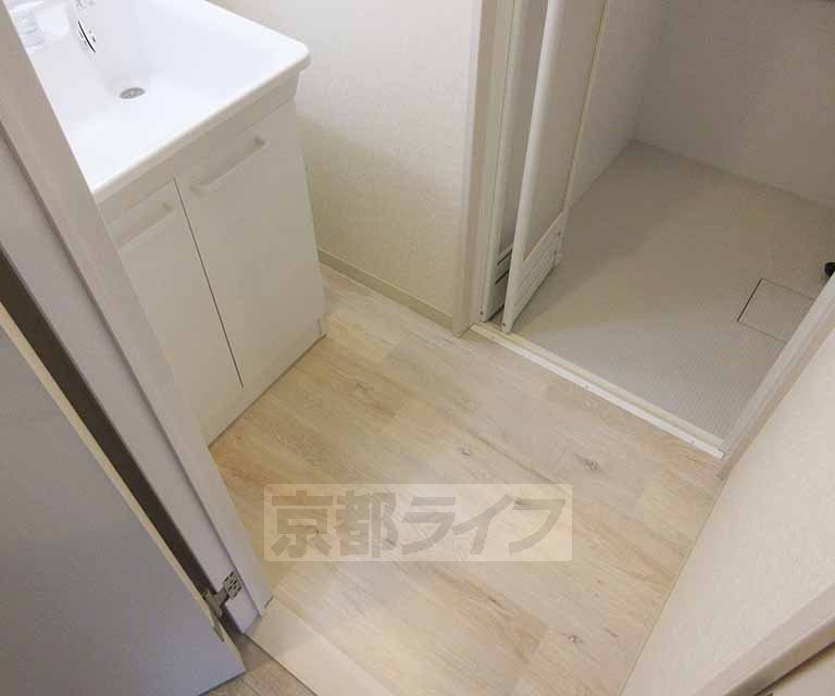 洗面設備　お洒落な脱衣所です