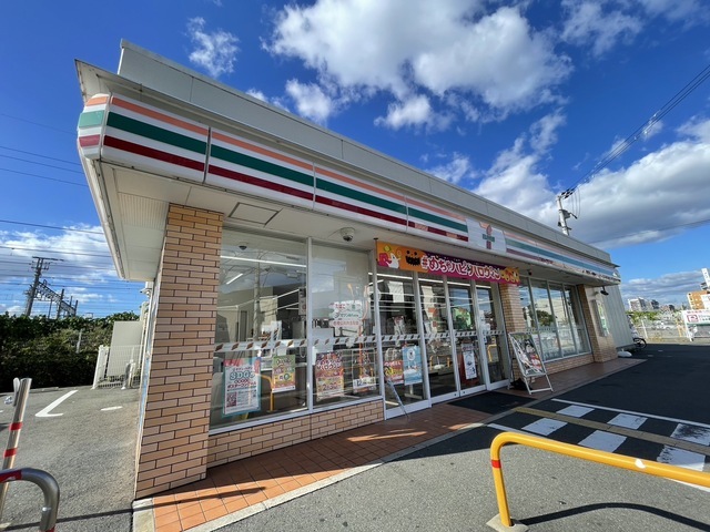コンビニ　セブンイレブン　摂津千里丘4丁目店（コンビニ）まで1601m