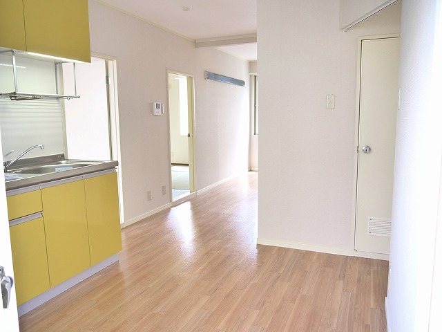 居室・リビング　ゆったりとした居間です