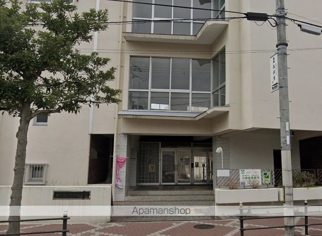 小学校　依羅小学校（小学校）まで318m