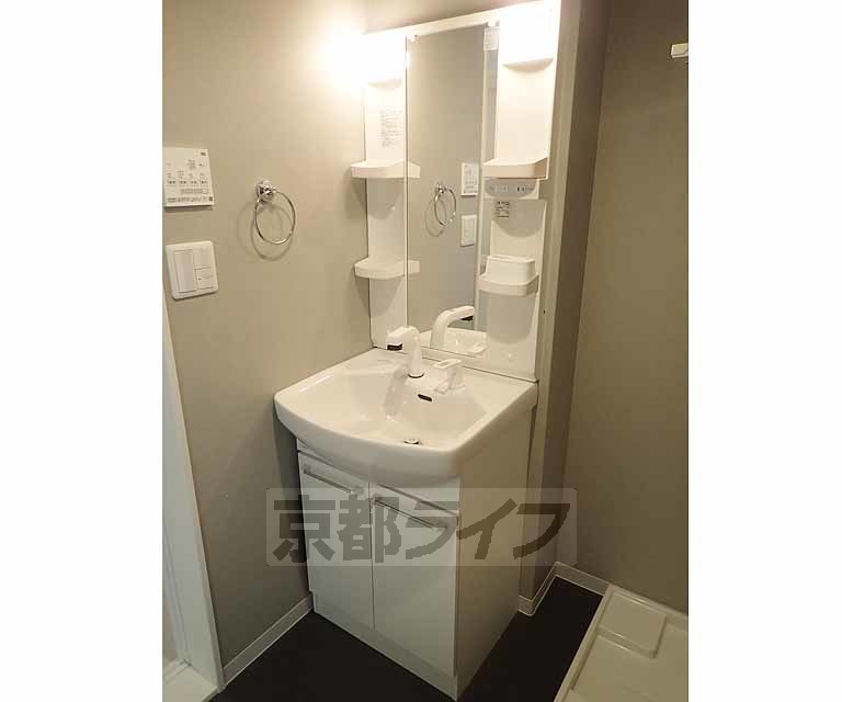 洗面設備　シャンプードレッサーです。