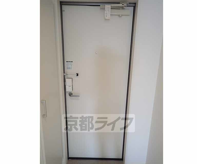 その他設備　しっかりとしたドアです。